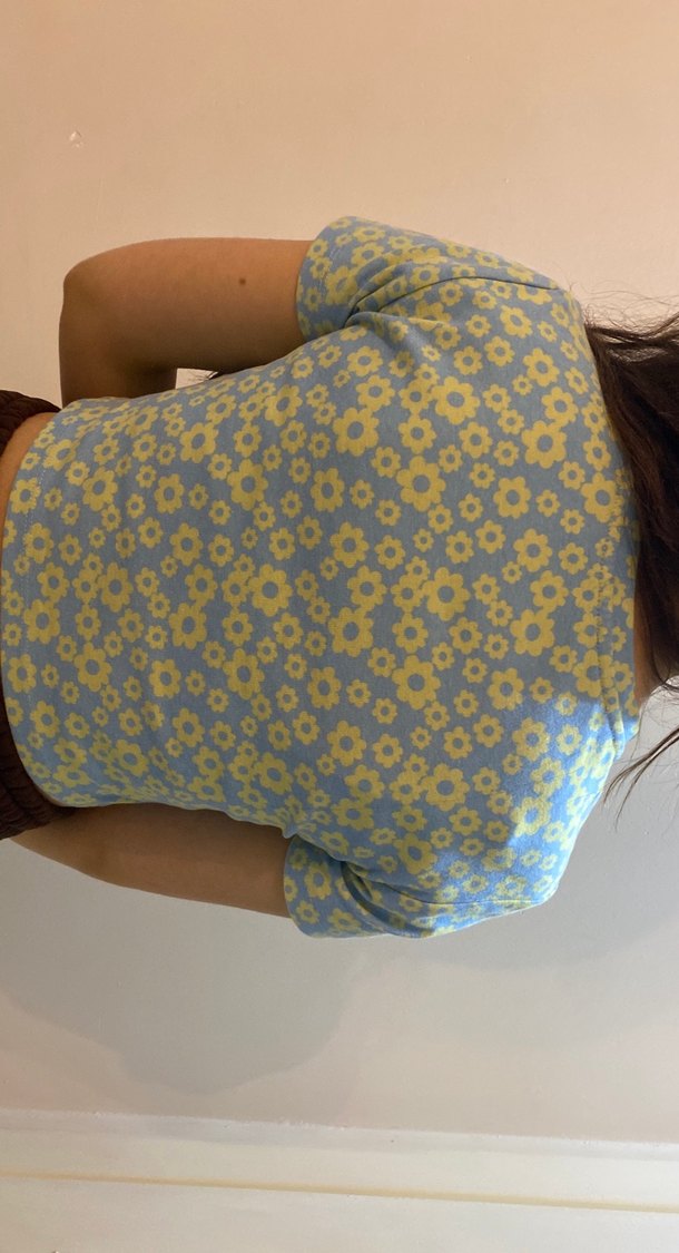 Çiçek Desenli Crop - Görsel 2