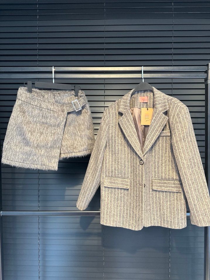 Düğmeli Bej Çizgili Kadın Oversize Ceket - Görsel 2