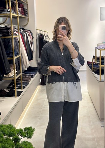 Gri Yüksek Yakalı Triko Takım - Görsel 3