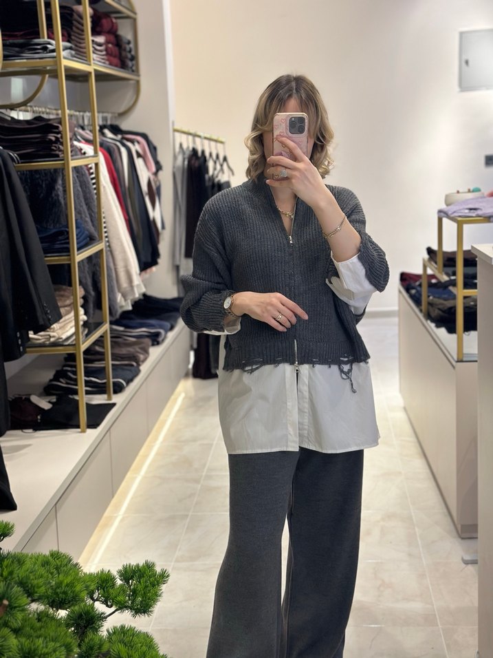 Gri Yüksek Yakalı Triko Takım - Görsel 3