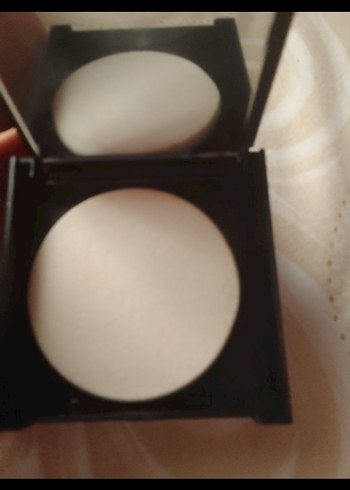 Maybelline Fit Me Mat Pudra - Açık Bej - Görsel 3