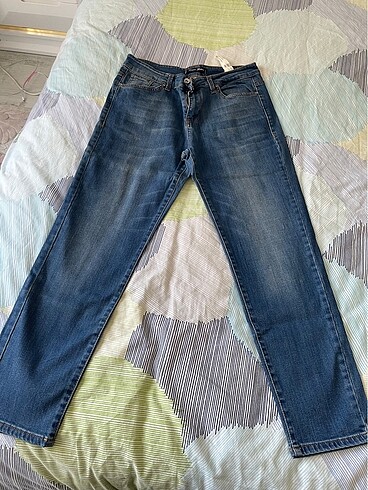 Bayan jeans