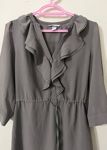 Gri V Yaka Midi Elbise, Fırfırlı, Uzun Kollu - Görsel 2