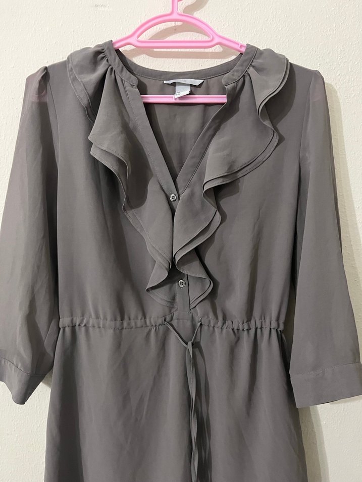 Gri V Yaka Midi Elbise, Fırfırlı, Uzun Kollu - Görsel 2