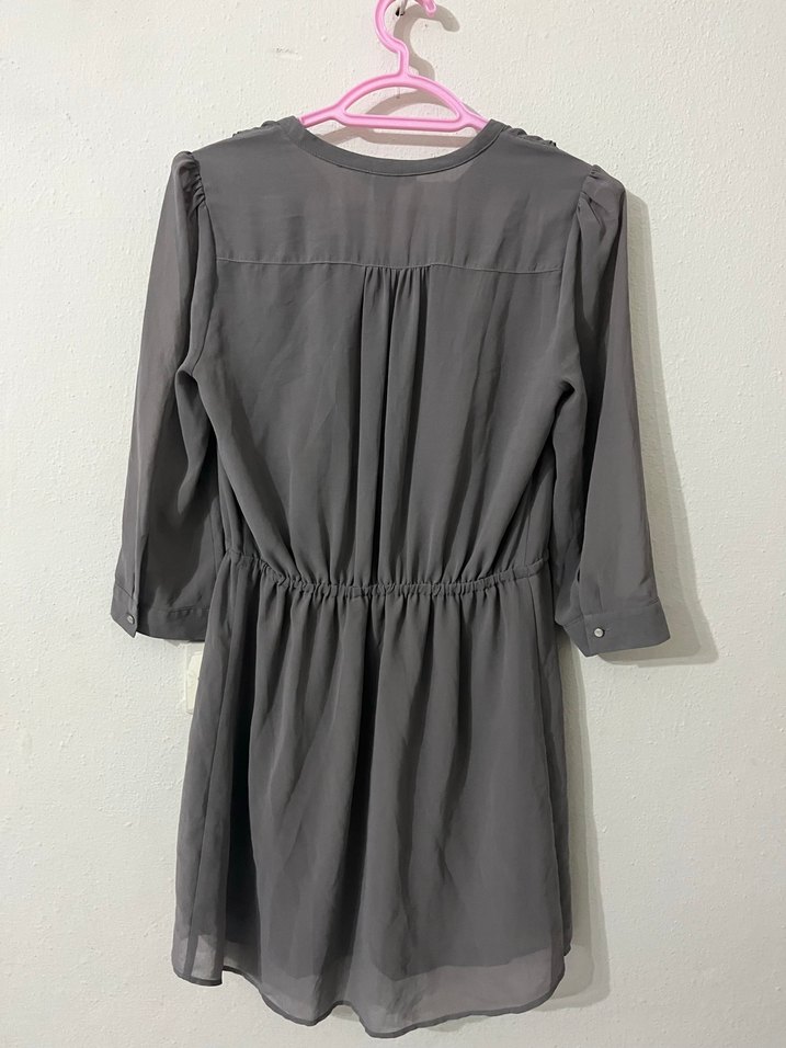 Gri V Yaka Midi Elbise, Fırfırlı, Uzun Kollu - Görsel 4