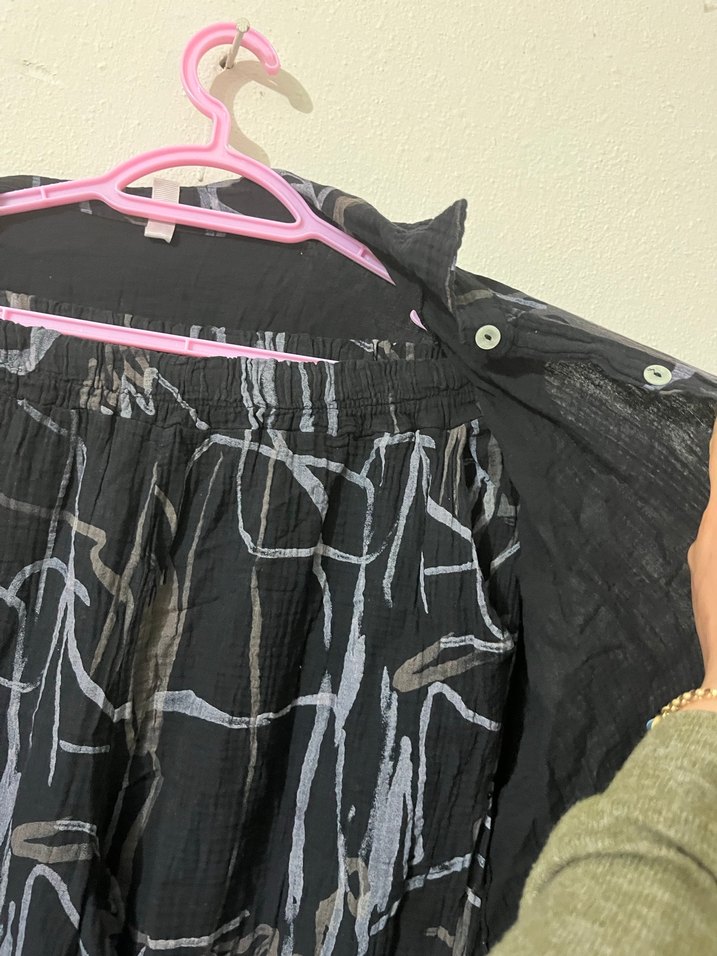 Drapeli Siyah Bağlama Desenli Hamile Bluzu - Görsel 3