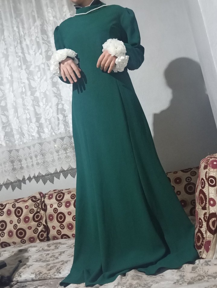 Yeşil Uzun Kollu Drapeli Tesettür Elbise - Görsel 2