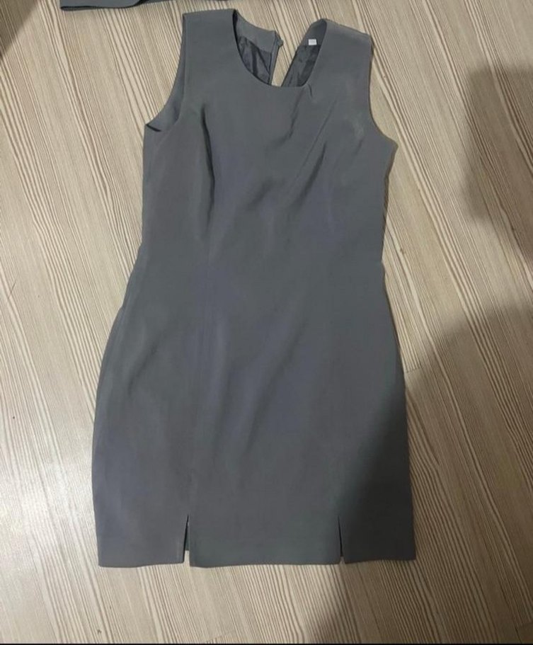 Gri kadın takım elbise - Görsel 3