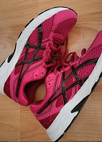 37,5 Beden Asics spor ayakkabı