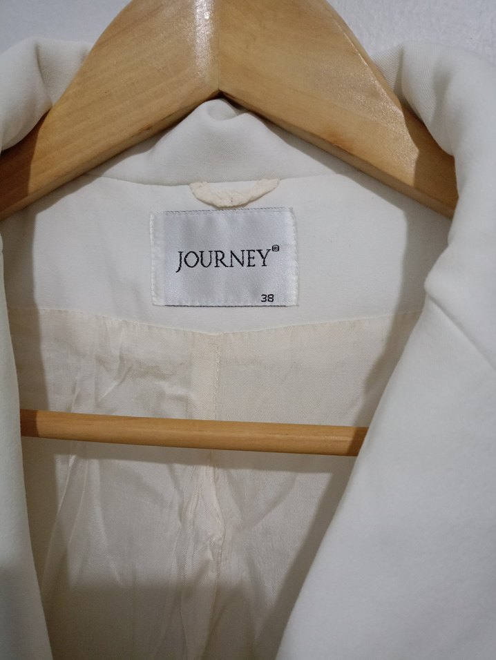 Düğmeli Beyaz Kadın Blazer Ceket - Görsel 3