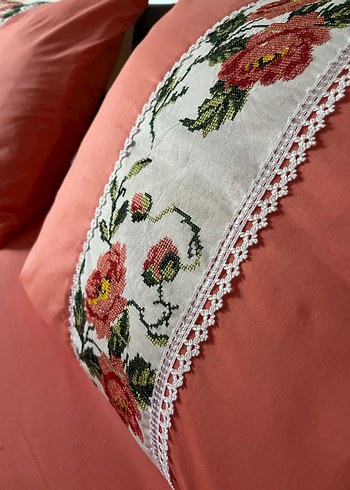 Nakışlı Pembe Yatak Örtüsü - Görsel 3