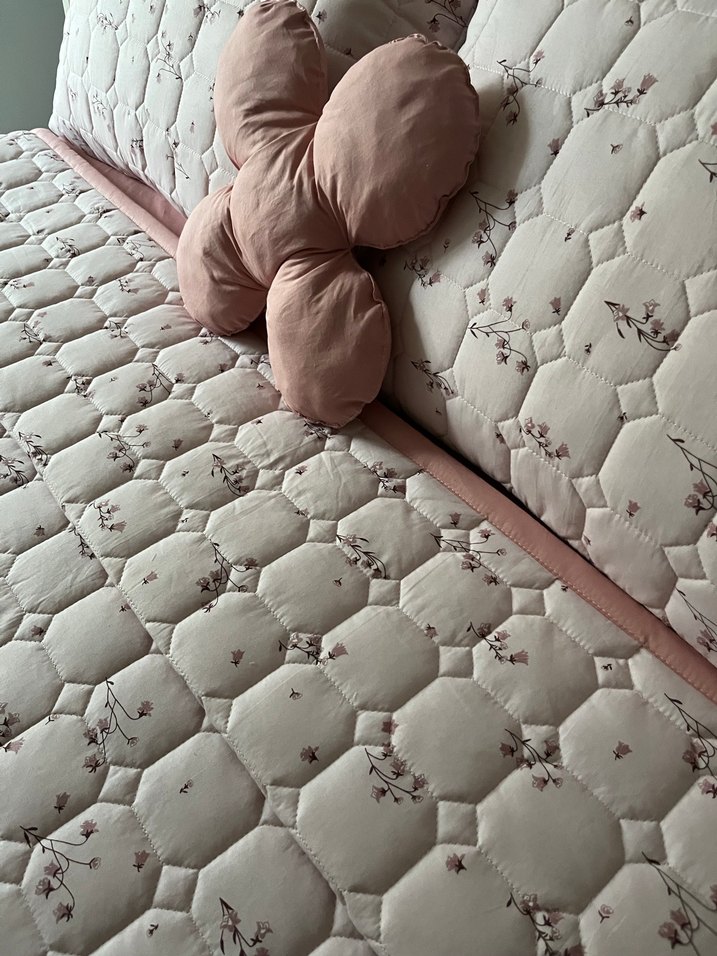 Nakışlı Pudra Pembe Yatak Örtüsü - Görsel 2