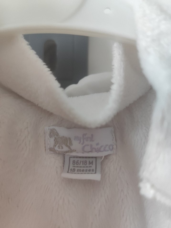 Düğmeli Beyaz Kız Çocuk Mont - Görsel 3