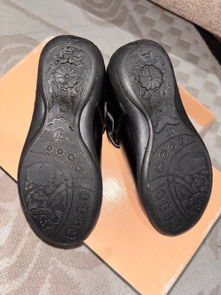 Tokalı Siyah Nakışlı Kız Babet Ayakkabı - Görsel 5