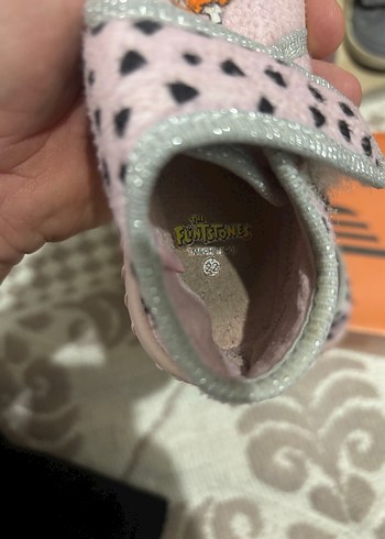 Kız Çocuk Pembe Desenli Polar Terlik - Görsel 3