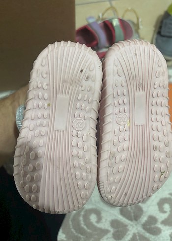 Kız Çocuk Pembe Desenli Polar Terlik - Görsel 4