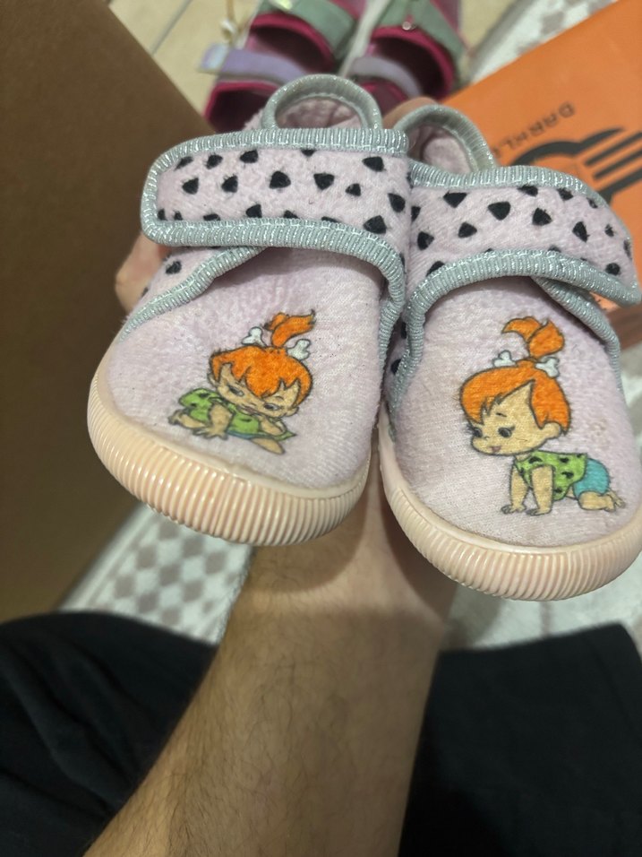 Kız Çocuk Pembe Desenli Polar Terlik - Görsel 2