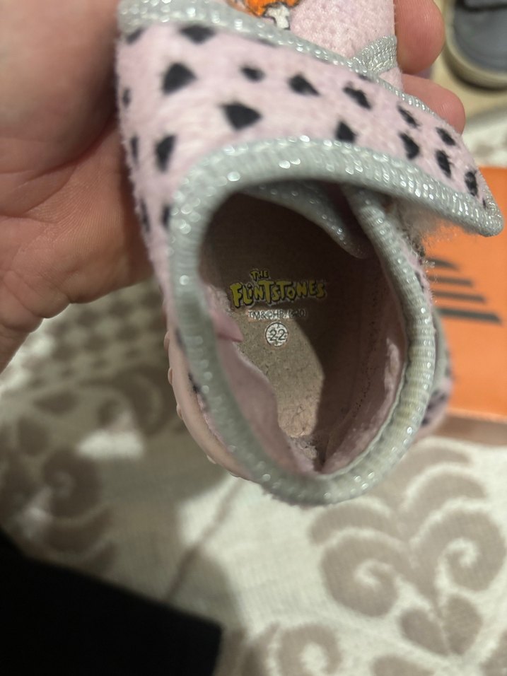 Kız Çocuk Pembe Desenli Polar Terlik - Görsel 3