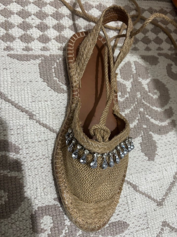 Boncuklu Bej Kadın  Sandalet - Görsel 2