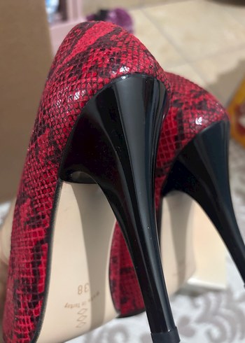 Kırmızı Yılan Desenli Yüksek Topuklu Stiletto - Görsel 6