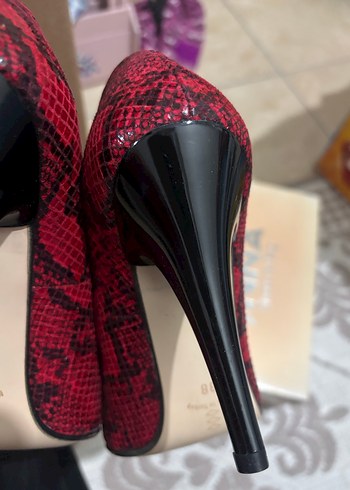 Kırmızı Yılan Desenli Yüksek Topuklu Stiletto - Görsel 5