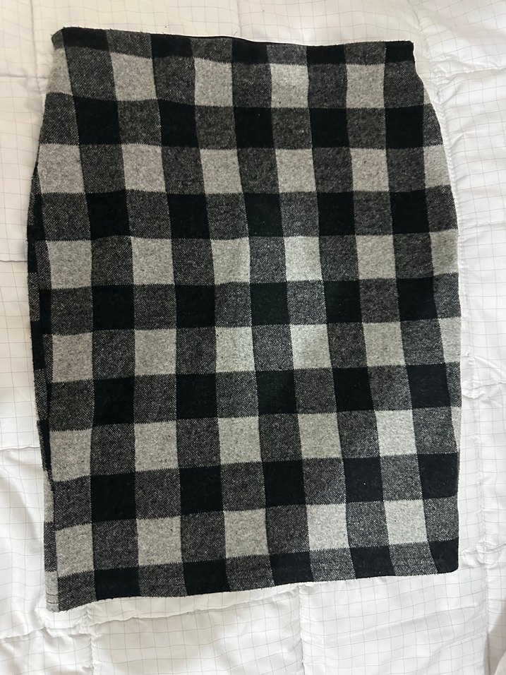 Siyah beyaz kareli etek - Görsel 3