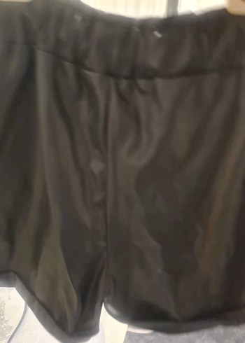 Kadın Siyah Deri Mini Şort Orjinal deri - Görsel 4