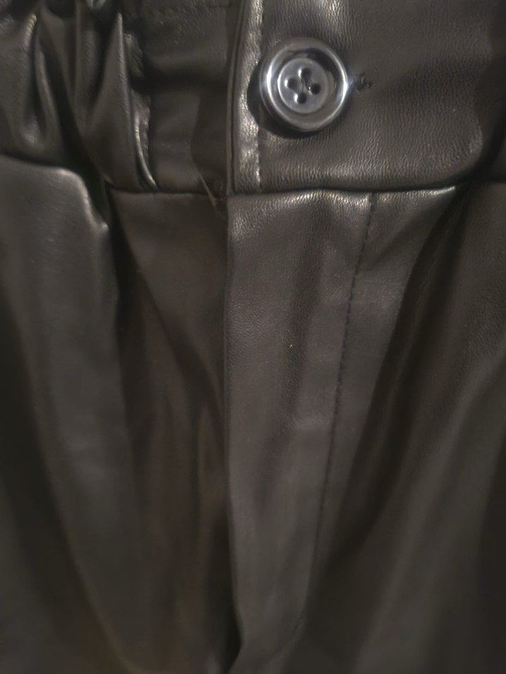 Kadın Siyah Deri Mini Şort Orjinal deri - Görsel 3