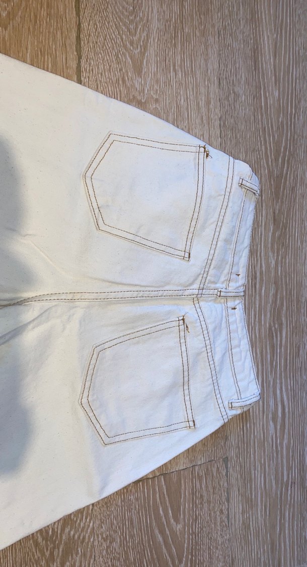 Krem Rahat Kesim Kadın Mom Jean - Görsel 2