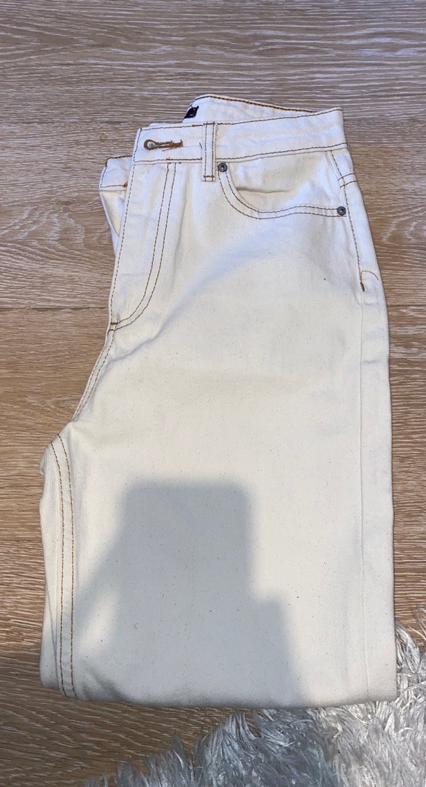 Krem Rahat Kesim Kadın Mom Jean - Görsel 3