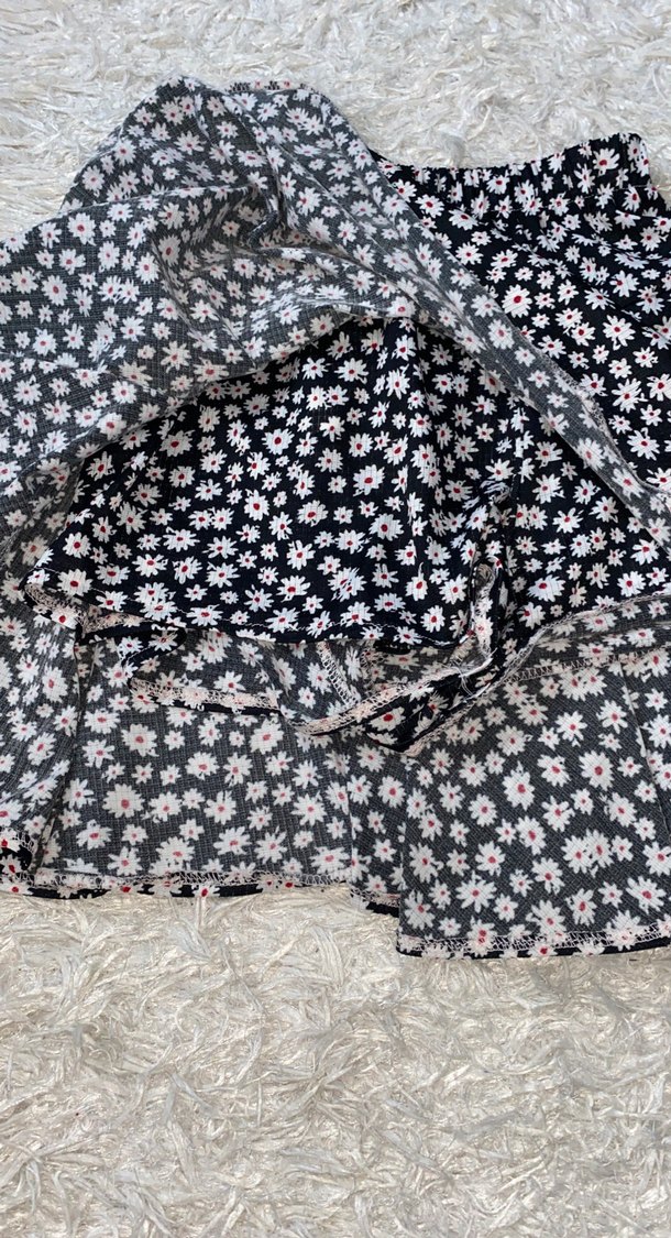 Çiçek Desenli Şortlu Etek - Görsel 2