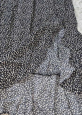 Papatya desenli yırtmaçlı midi etek - Görsel 3