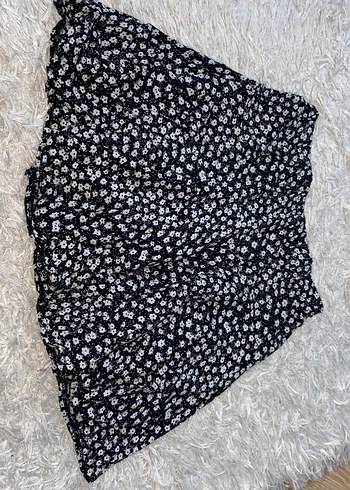 Çiçek Desenli Şort Etek - Görsel 3