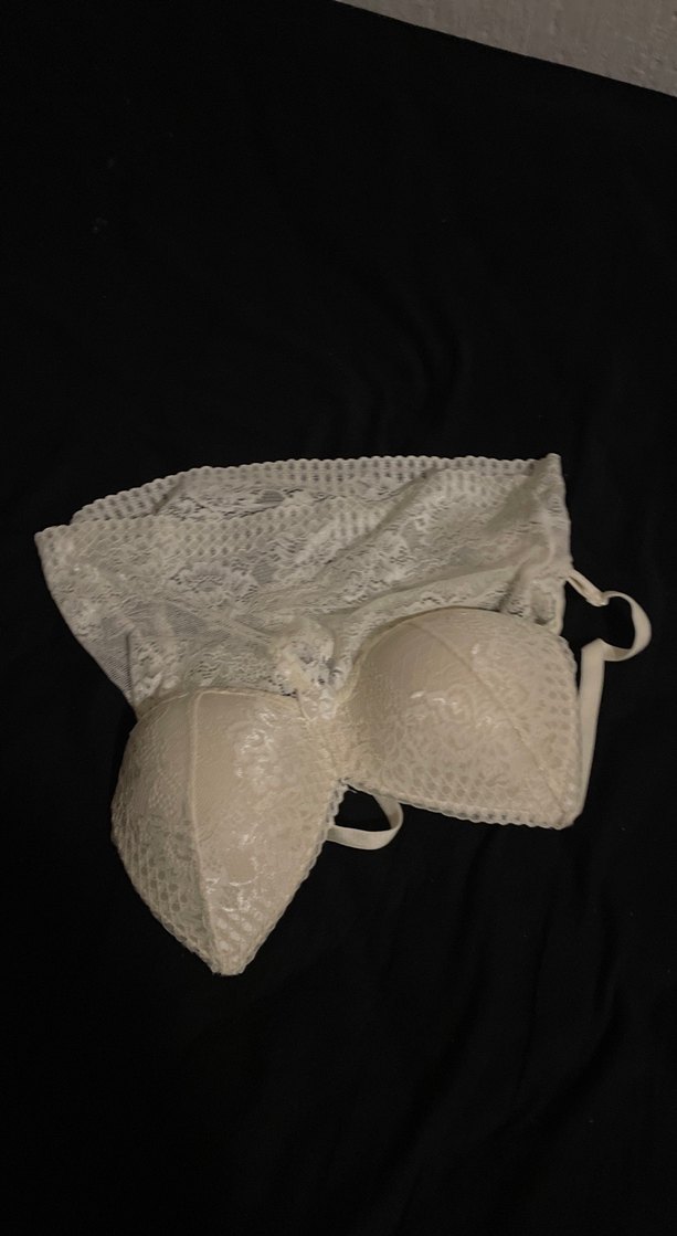 Dantel Detaylı Beyaz Straplez Büstiyer - Görsel 2