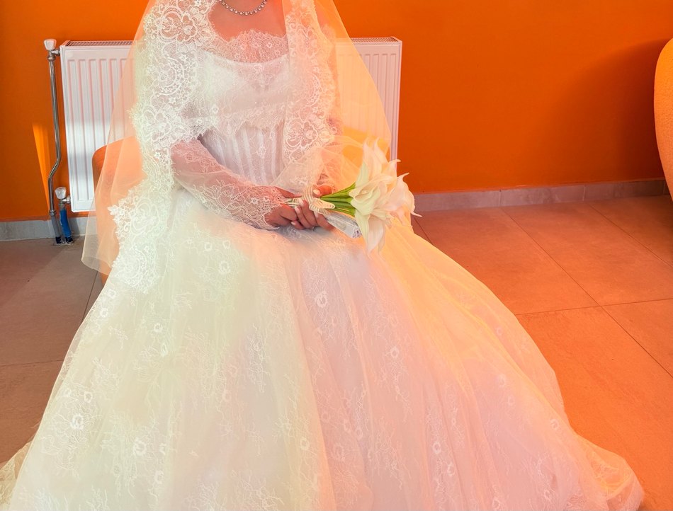 Vintage Uzun Kollu Prenses Gelinlik - Görsel 3