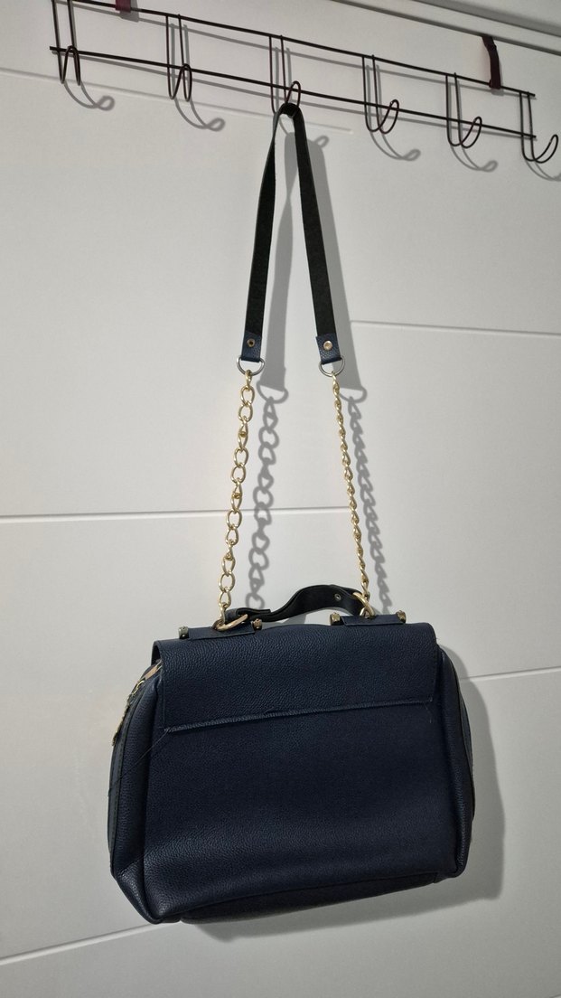 Zincir Detaylı Lacivert Kadın Çanta - Görsel 3