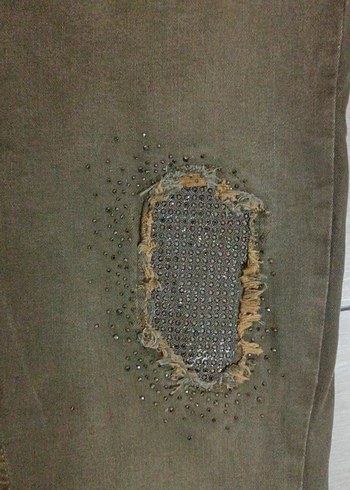 lycrali kahve kot pantolon taş işleme ve saçak detaylı - Görsel 3