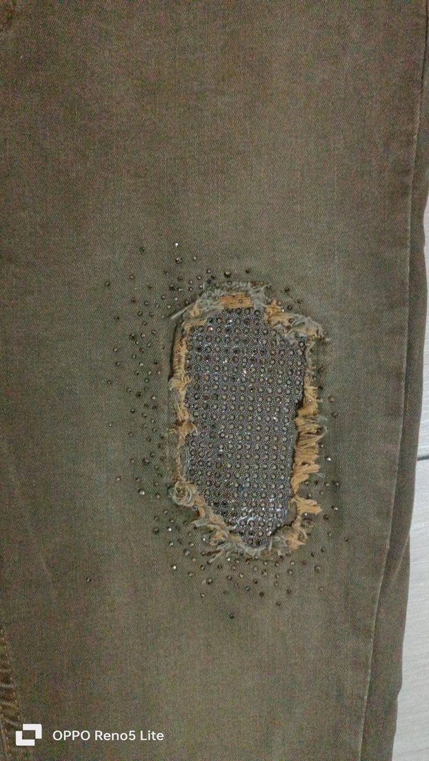 lycrali kahve kot pantolon taş işleme ve saçak detaylı - Görsel 3