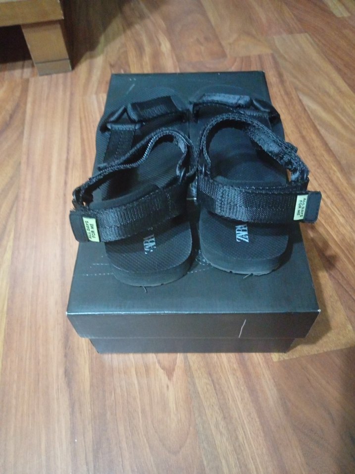 Zara marka Siyah Sandalet - Görsel 3