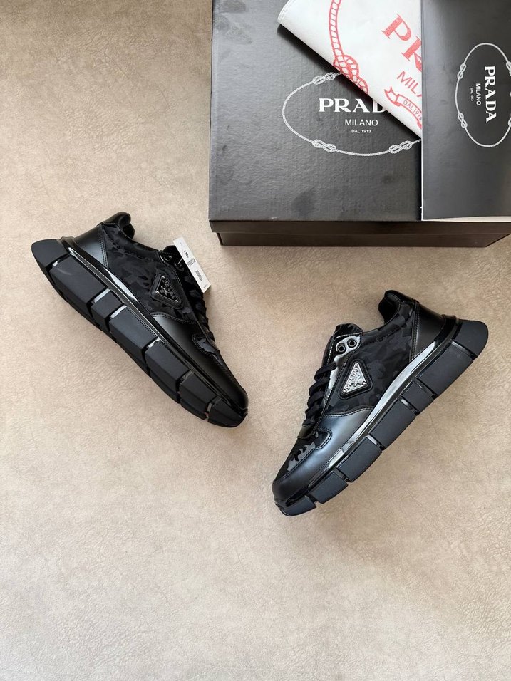 Prada Siyah Kamuflaj Desenli Erkek Spor Ayakkabı - Görsel 3