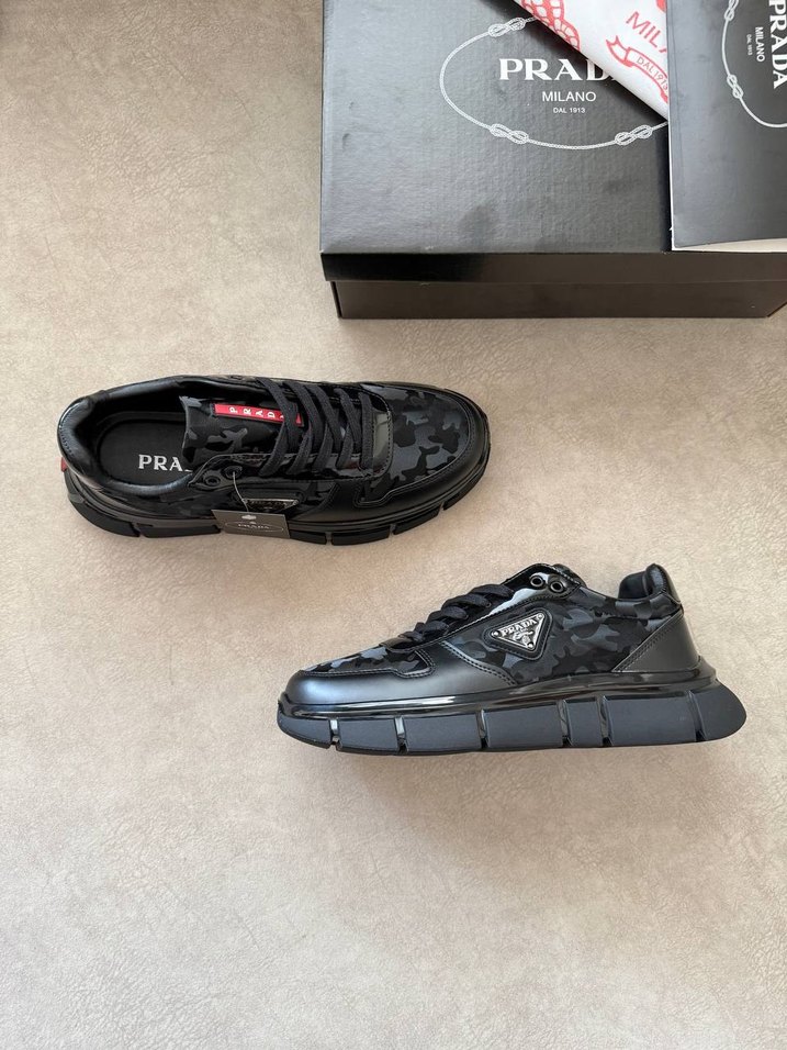 Prada Siyah Kamuflaj Desenli Erkek Spor Ayakkabı - Görsel 4