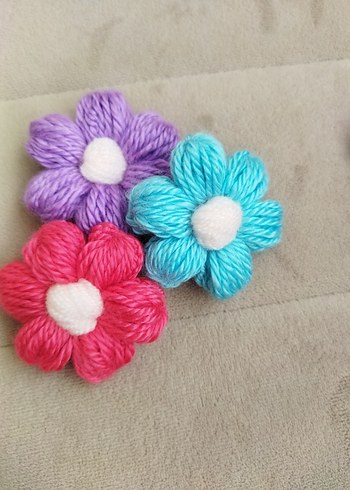 Renkli Örgü Çiçekli motifler  10 tanesi 80 lira - Görsel 2