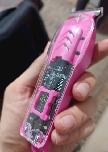 Pembe Renkli Saç Kesme Makinesi - Görsel 4