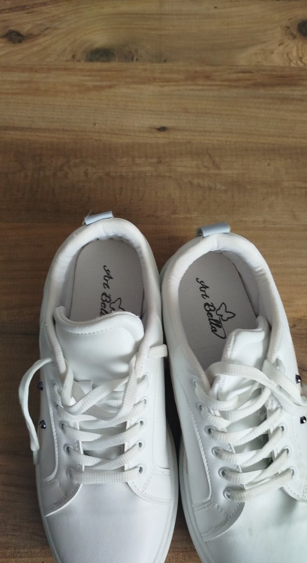 Beyaz Minimalist Spor Kadın Spor Ayakkabı - Görsel 3