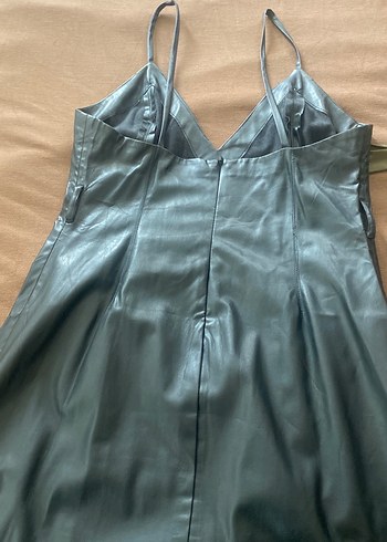 Siyah Parlak V Yaka Drapeli Midi Elbise - Görsel 2