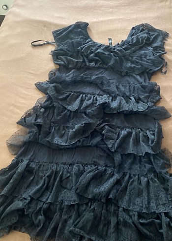 Siyah Kat Kat Fırfırlı Midi Elbise - Görsel 2