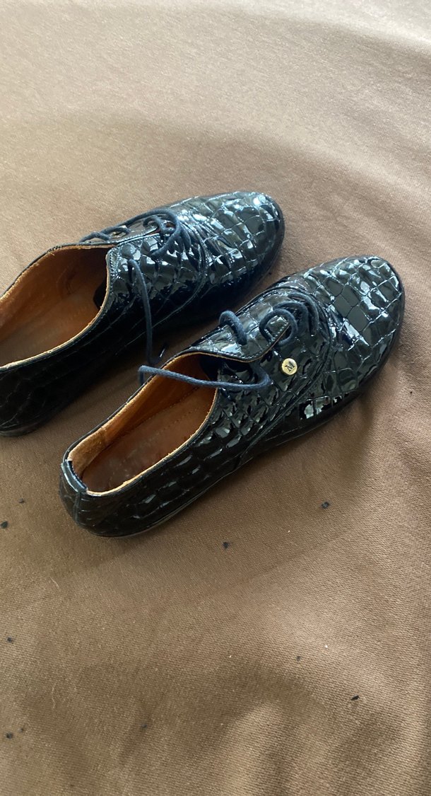 Siyah Yılan Desenli Kadın Rugan Oxford - Görsel 2