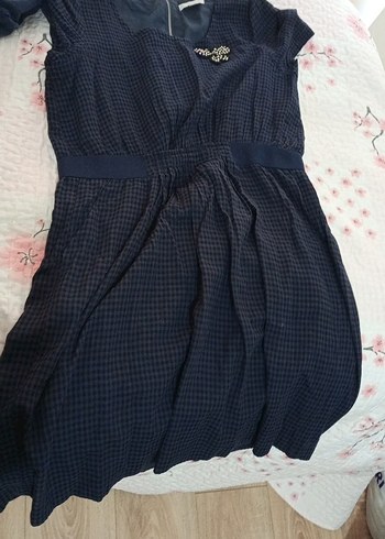 V yaka drapeli lacivert midi elbise - Görsel 3