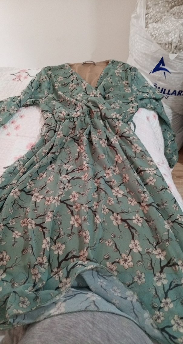 Çiçek Desenli Yeşil Bohem Uzun Elbise - Görsel 3