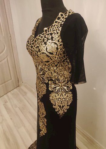 Altın İşlemeli Uzun Kadın Kına Elbisesi - Görsel 3